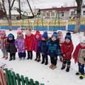 Прогулка Наблюдение «И следы на снегу определили и птичек покормили»
